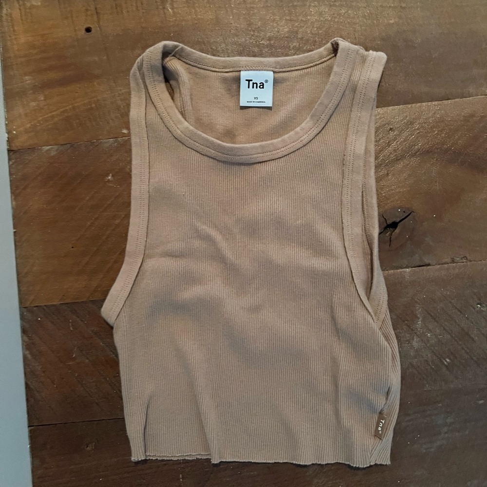 Aritzia TNA Tank